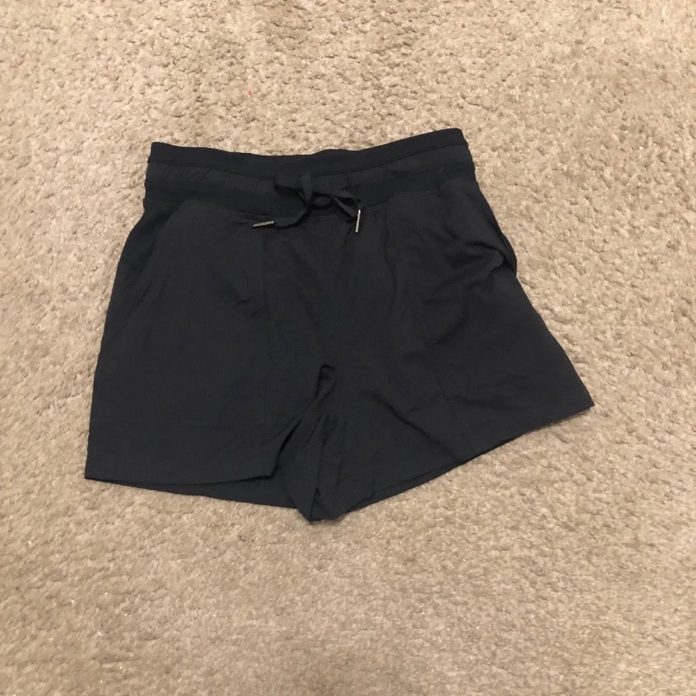 lululemon athletica Black Athletic Drawstring Shorts Size 4 Great conditions